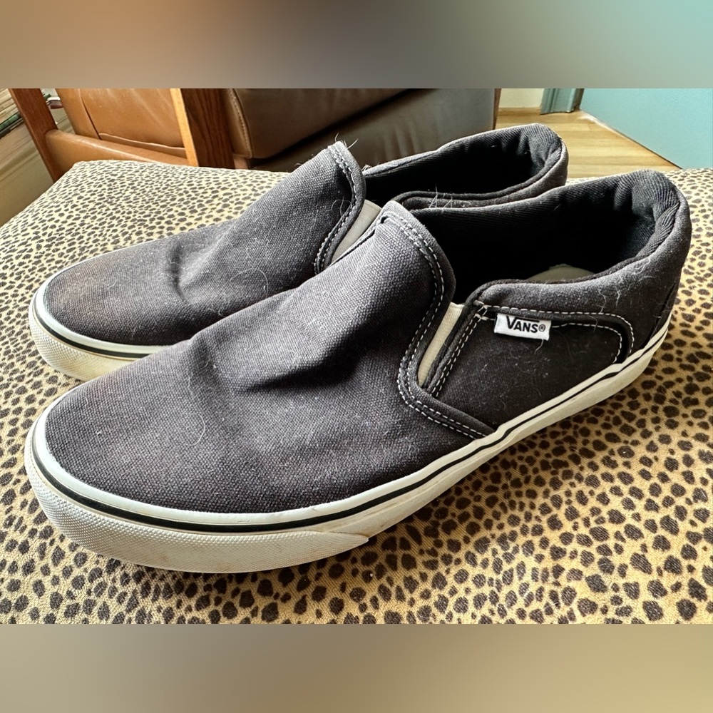 Van’s Black Slip Ons Men’s Size 9